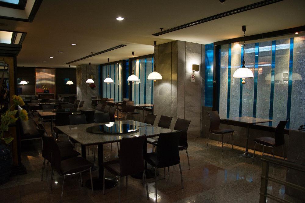 Maxx Hotel Bangkok Exterior foto